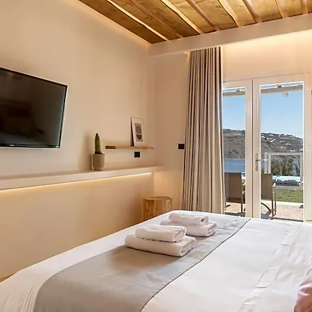 Sea View 3*