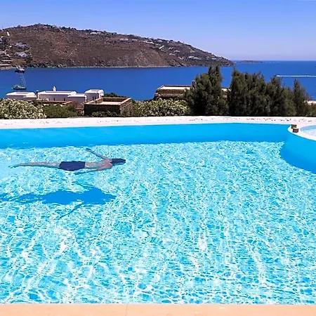 Sea View 3*
